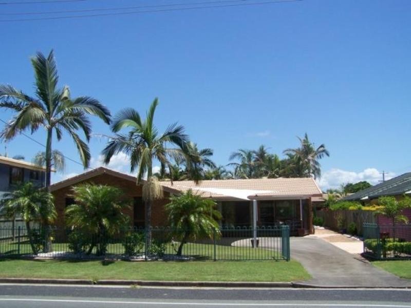 98 Oceanic Drive, Warana QLD 4575