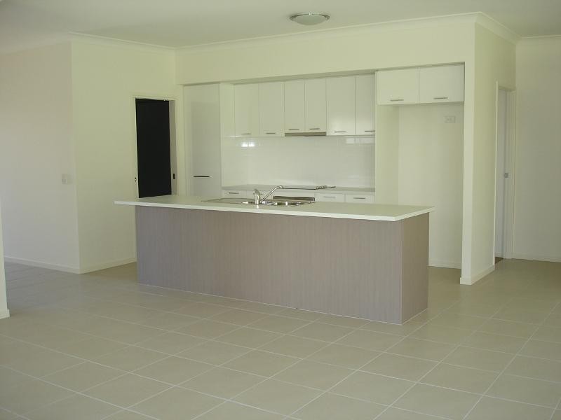 21 Satinash Street, Meridan Plains QLD 4551
