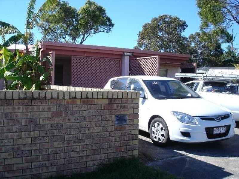1 & 2/743 Nicklin Way, Currimundi QLD 4551