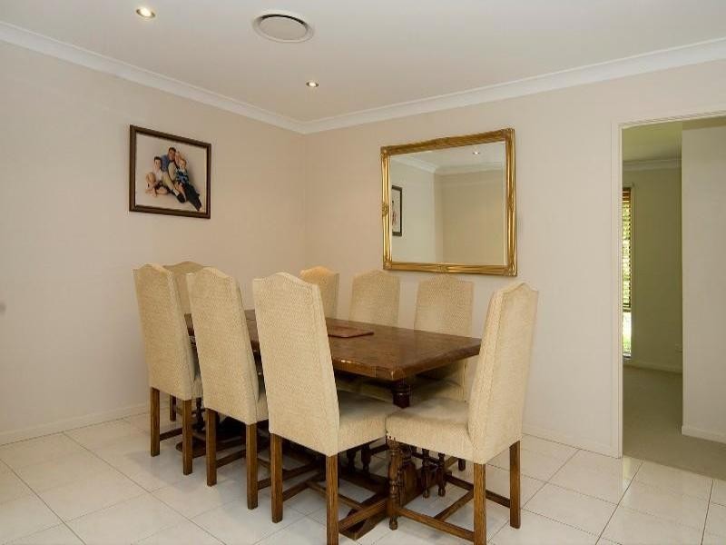 6 Koala Court, Little Mountain QLD 4551