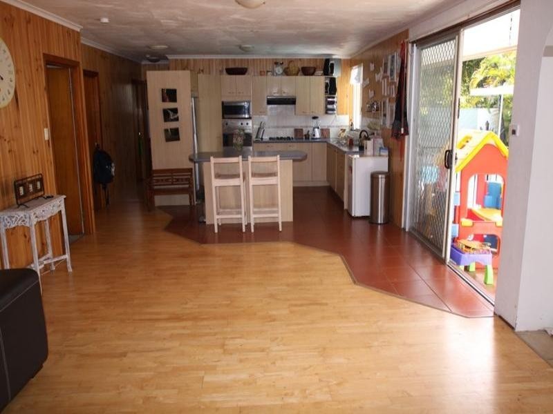 7 Bray Street, Dicky Beach QLD 4551