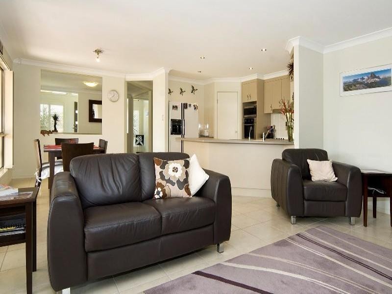 7 Birrobeen Street, Little Mountain QLD 4551