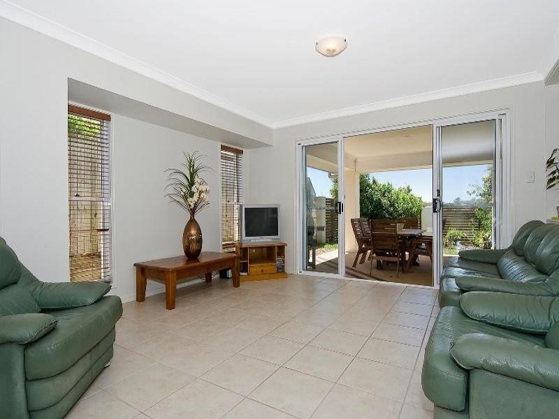 6 Carbeen Place, Meridan Plains QLD 4551