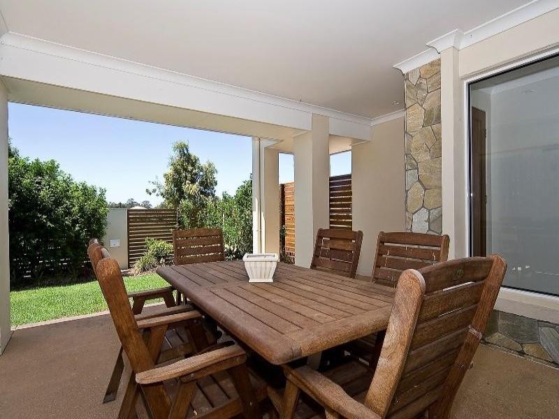 6 Carbeen Place, Meridan Plains QLD 4551