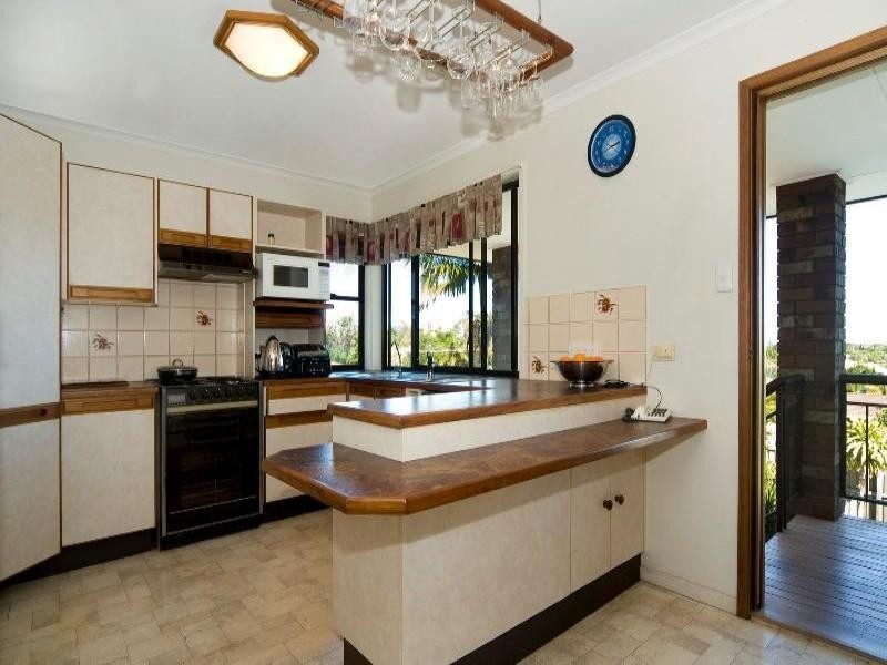 24 Ocean View Avenue, Mooloolaba QLD 4557