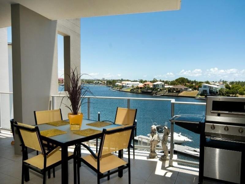 12/7 St Kitts Double Bay, Grand Parade, Parrearra QLD 4575