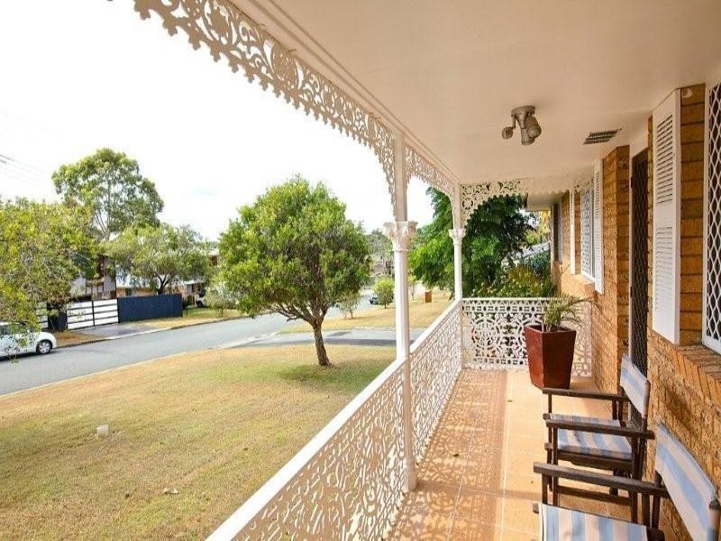 5/2 Paddington Place  Lyon Street, Dicky Beach QLD 4551