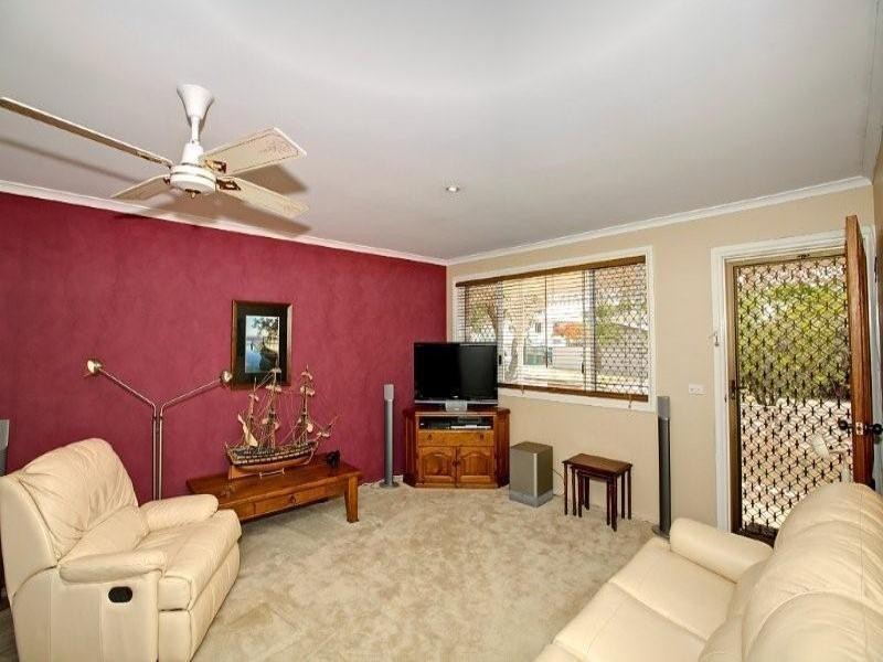 5/2 Paddington Place  Lyon Street, Dicky Beach QLD 4551