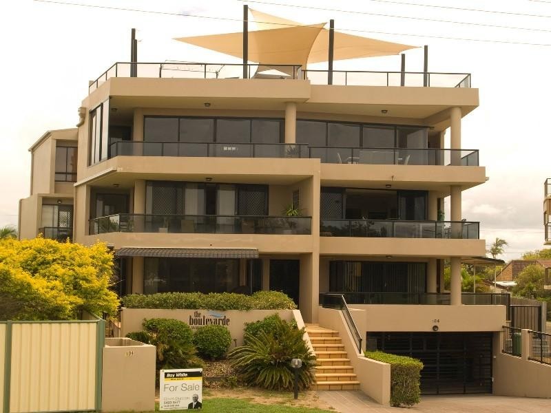 Unit 2 104 Pacific Boulevard, Buddina QLD 4575