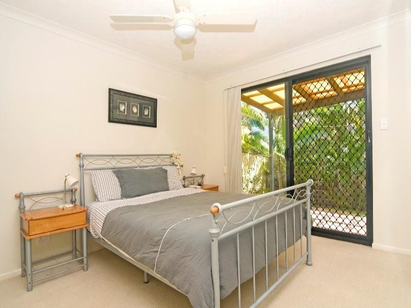Unit 2 104 Pacific Boulevard, Buddina QLD 4575