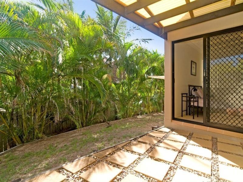Unit 2 104 Pacific Boulevard, Buddina QLD 4575