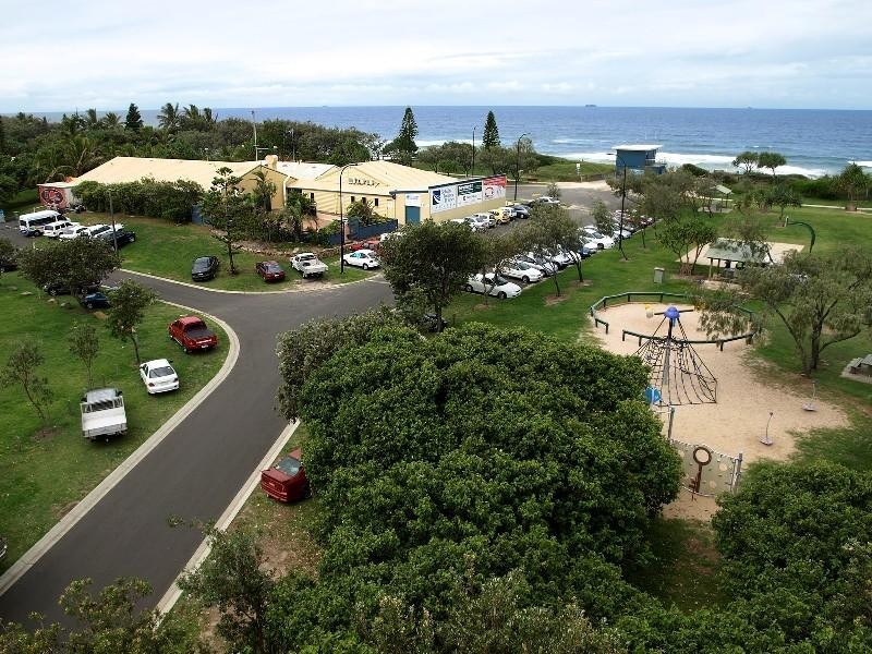 Unit 2 104 Pacific Boulevard, Buddina QLD 4575