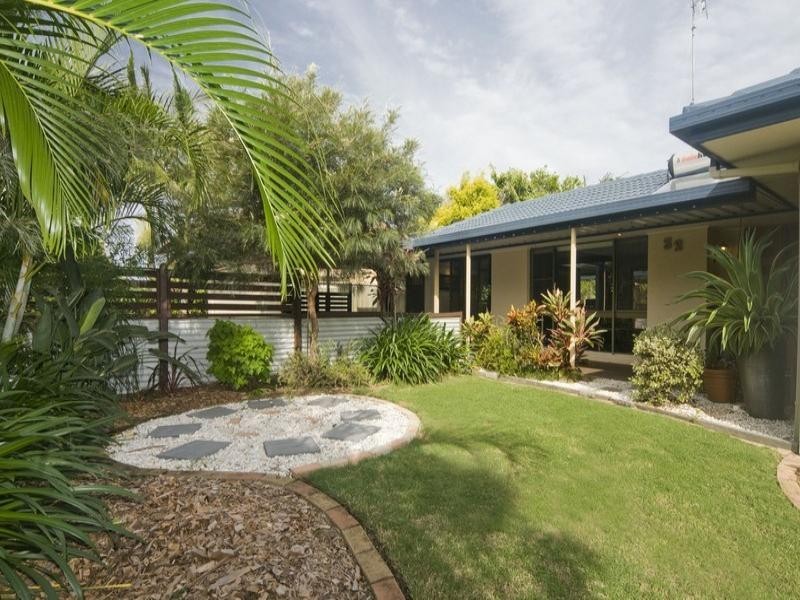 32 Browning Boulevard, Battery Hill QLD 4551