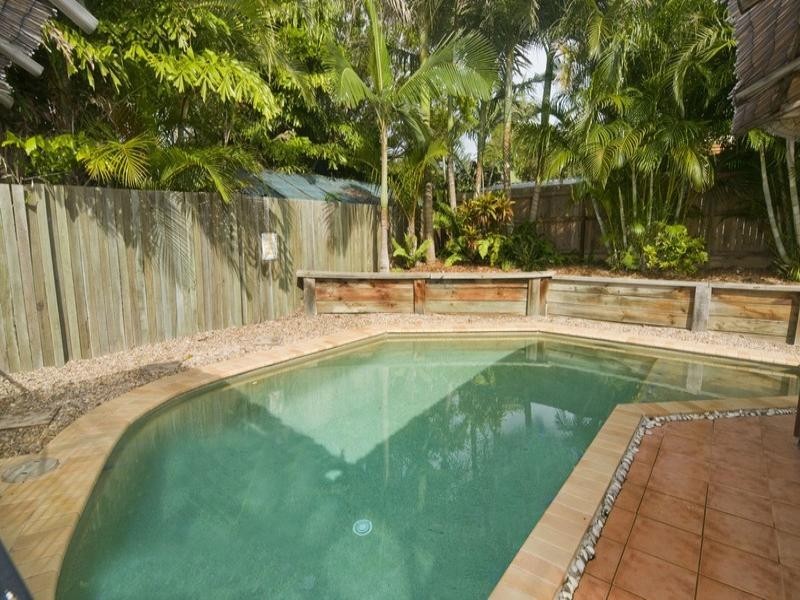 32 Browning Boulevard, Battery Hill QLD 4551