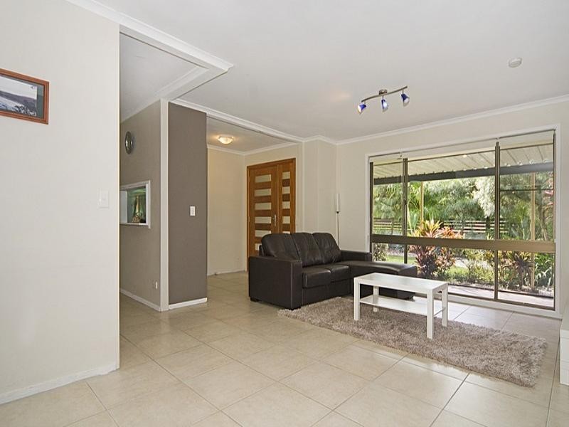 32 Browning Boulevard, Battery Hill QLD 4551