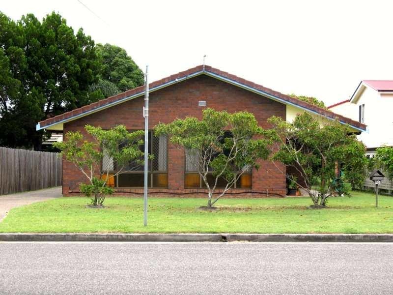 24 Taylor Avenue, Golden Beach QLD 4551