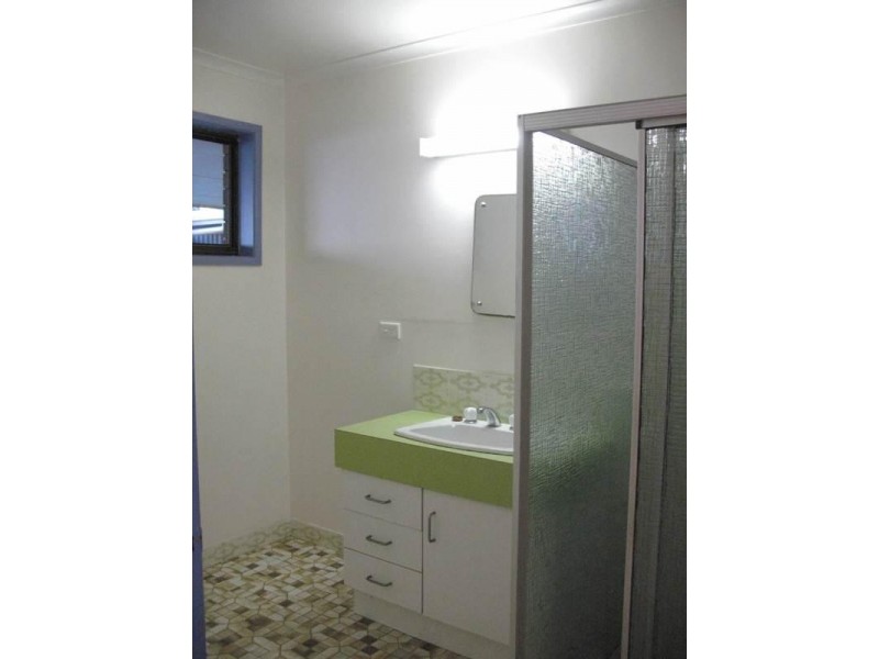 24 Taylor Avenue, Golden Beach QLD 4551