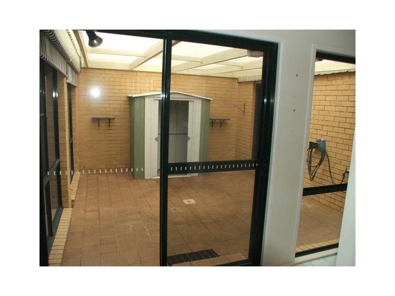 4 Melody Court, Warana QLD 4575