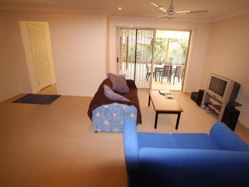 6 Livistona Crescent, Currimundi QLD 4551