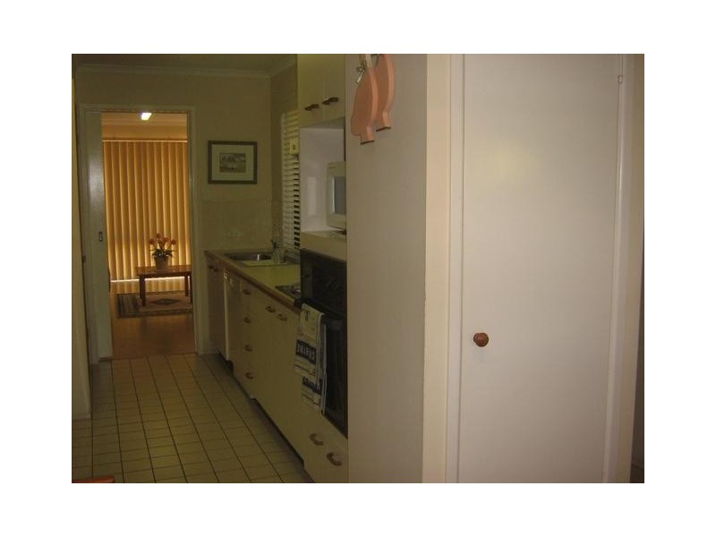 2 Melody Court, Warana QLD 4575