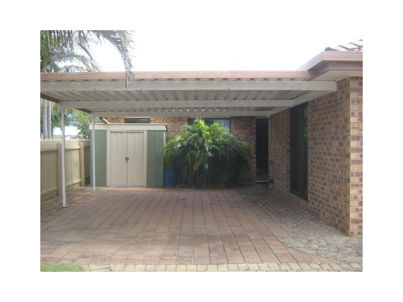 2 Melody Court, Warana QLD 4575