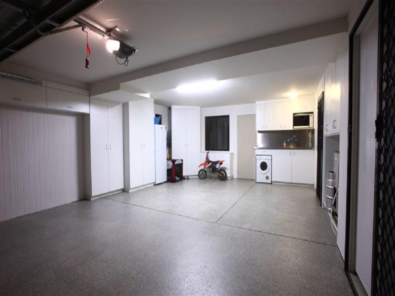 88 Sunset Drive, Little Mountain QLD 4551