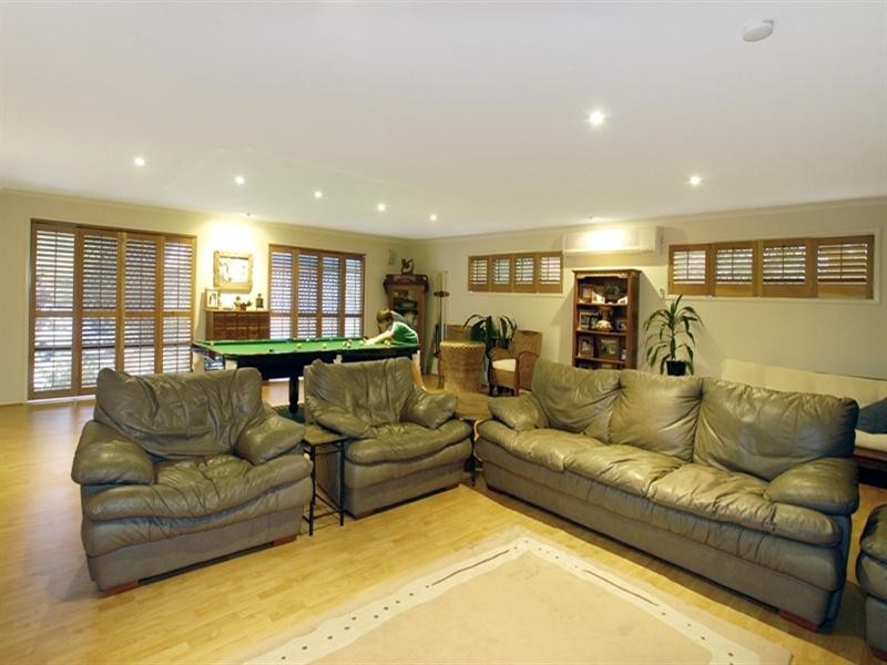 3 Brolga Court, Little Mountain QLD 4551