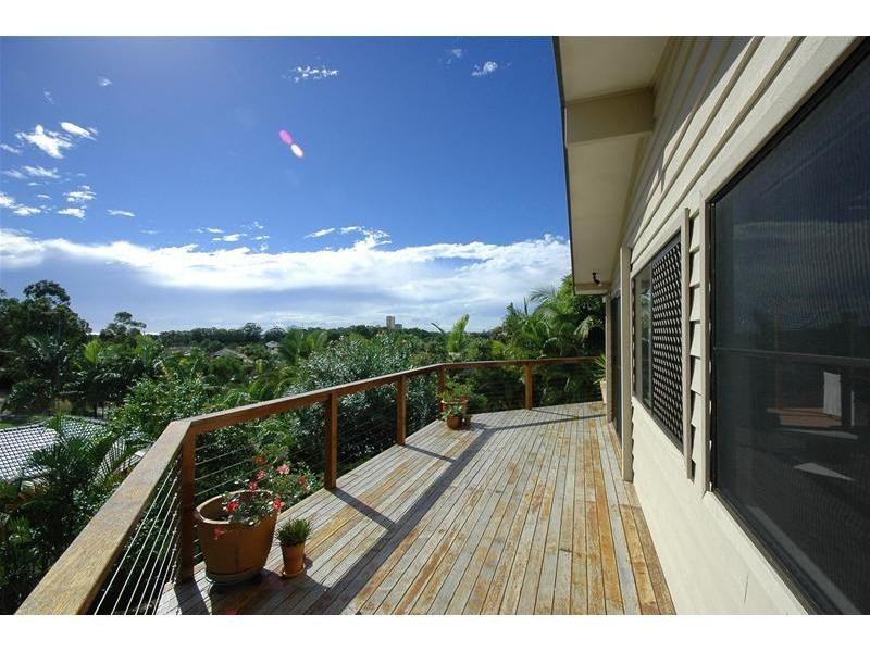 4 Hyden Court, Elanora QLD 4221