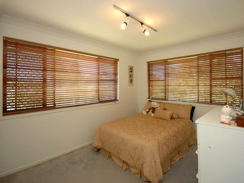 4 Hyden Court, Elanora QLD 4221