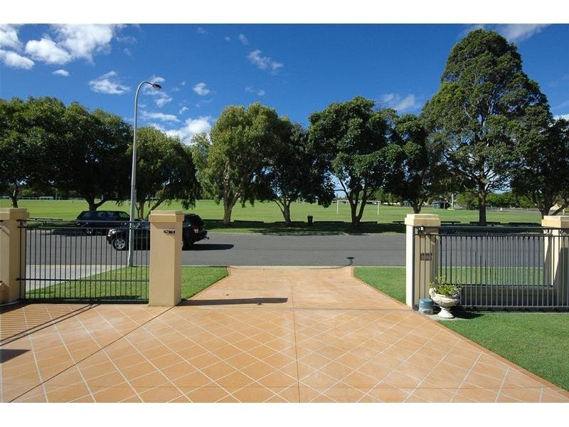 Palm Beach QLD 4221