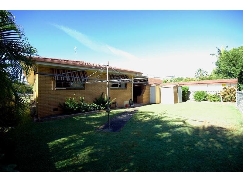 7 Celebes Avenue, Palm Beach QLD 4221