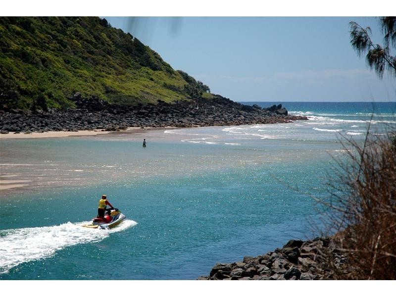 9/16 Djerral Avenue, Burleigh Heads QLD 4220