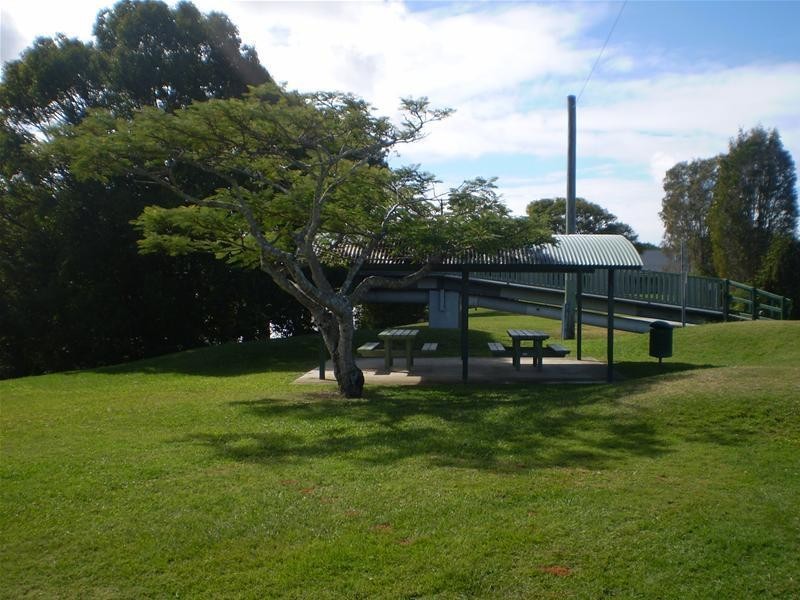 11 Tarrabool Drive, Elanora QLD 4221