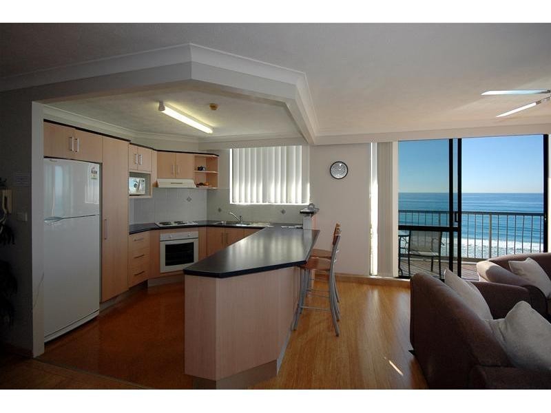 27 1111 Gold Coast Highway, Palm Beach QLD 4221