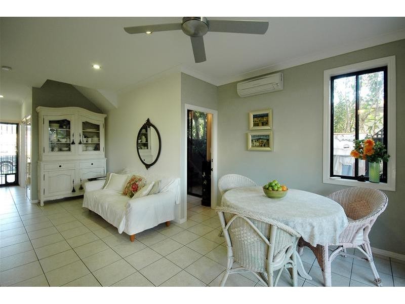 4/1246 Gold Coast Highway, Palm Beach QLD 4221