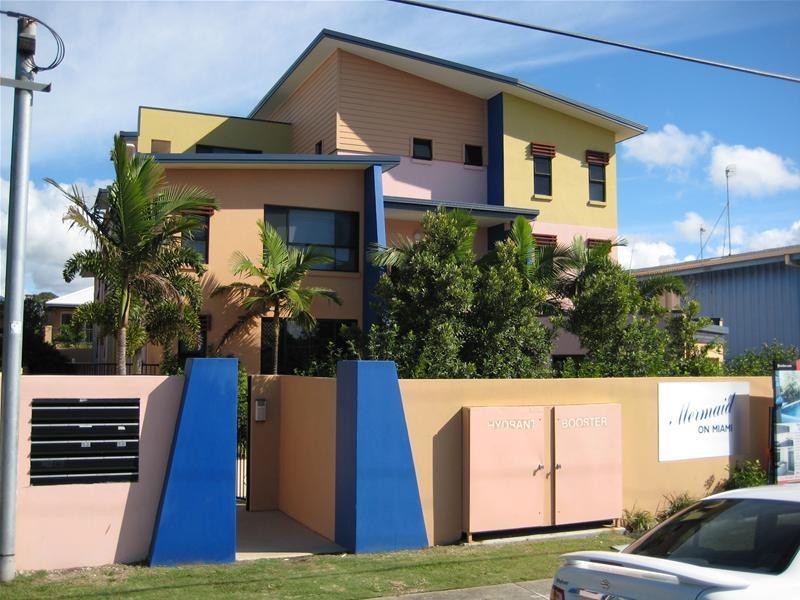 9/2104 Gold Coast Highway, Miami QLD 4220