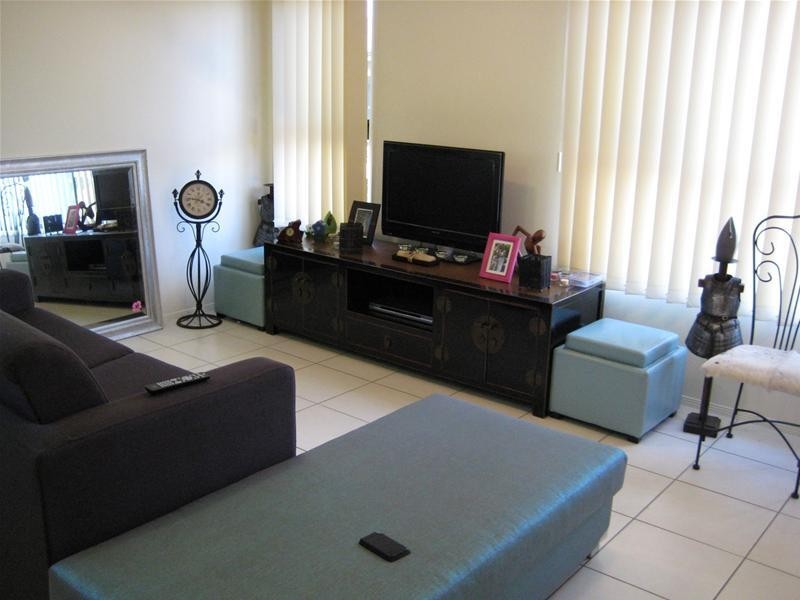 9/2104 Gold Coast Highway, Miami QLD 4220