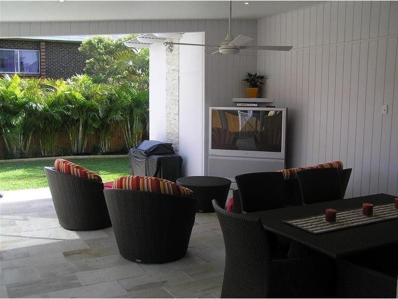 19 Twenty Seventh Avenue, Palm Beach QLD 4221