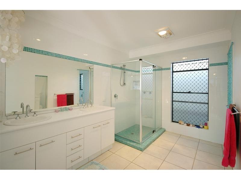 9 Asperia Street, Reedy Creek QLD 4227