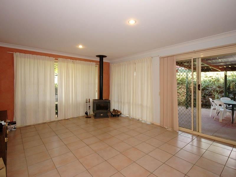 6 Helena Place, Banora Point NSW 2486