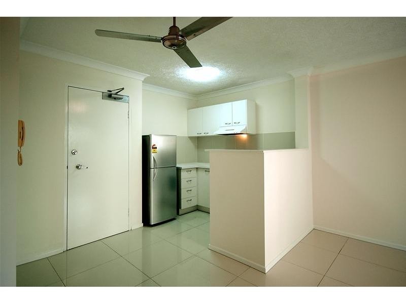 18/43 Cypress Avenue, Surfers Paradise QLD 4217