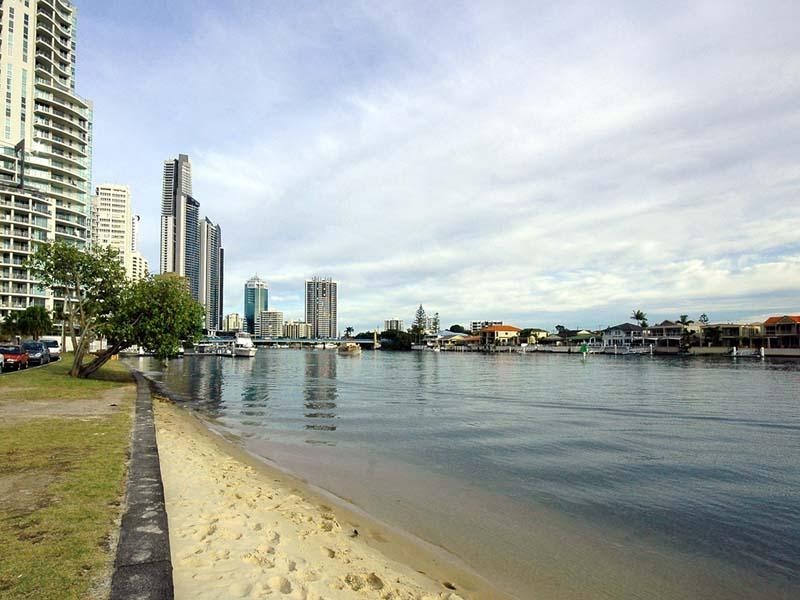 18/43 Cypress Avenue, Surfers Paradise QLD 4217