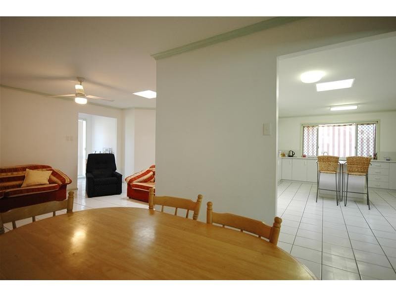 24 Avocado Street, Elanora QLD 4221