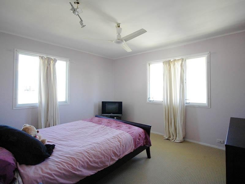 4 Viburnum Street, Varsity Lakes QLD 4227