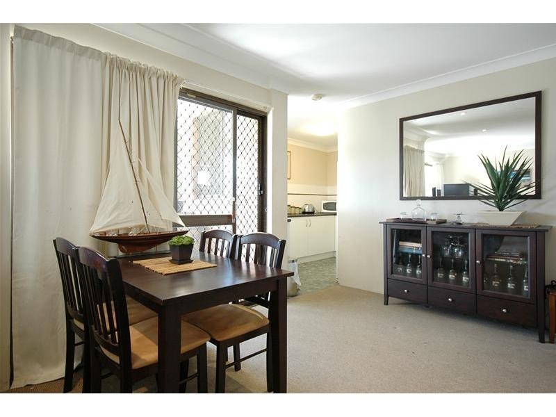 4/7 Nyrang Avenue, Palm Beach QLD 4221