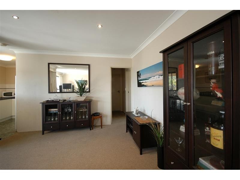 4/7 Nyrang Avenue, Palm Beach QLD 4221