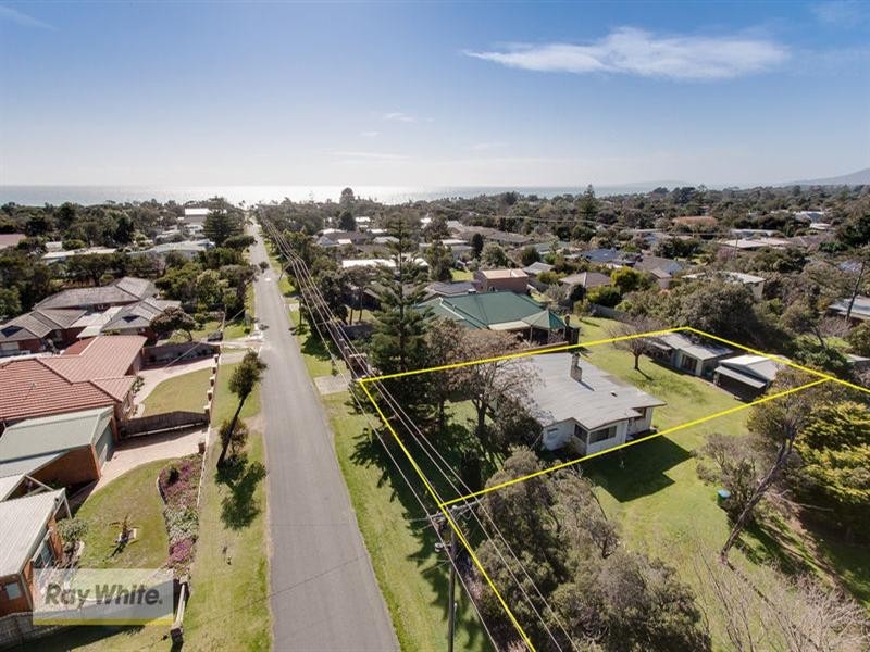 17 Daly Avenue, Rye VIC 3941