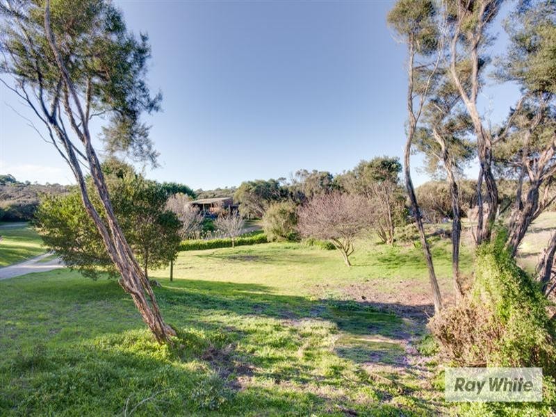 424-426 Sandy Road, St Andrews Beach VIC 3941