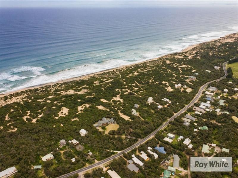 424-426 Sandy Road, St Andrews Beach VIC 3941