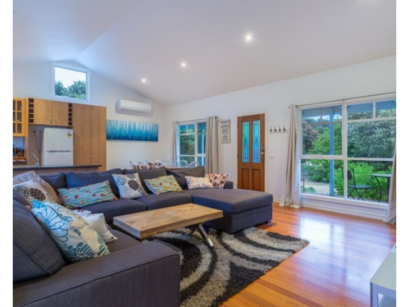 16 Rosina Street, Rye VIC 3941